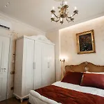 Hotel Moncastro бутік-готель