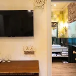 Hotel Moncastro бутік-готель *