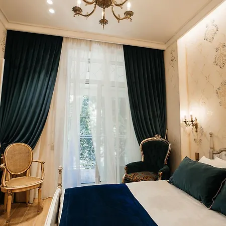 Hotel MAMAN
