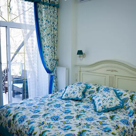 Hotel MAMAN *